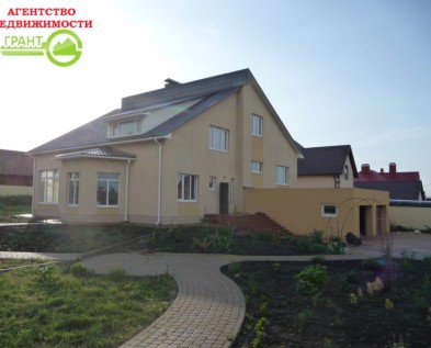 Просторный коттедж 400 м2 в элитном районе Белгорода