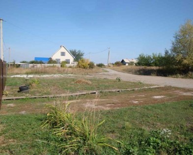 Участок ЗНП 10 соток с газом п.Северный,асфальт 20 м ,остановка 200 м