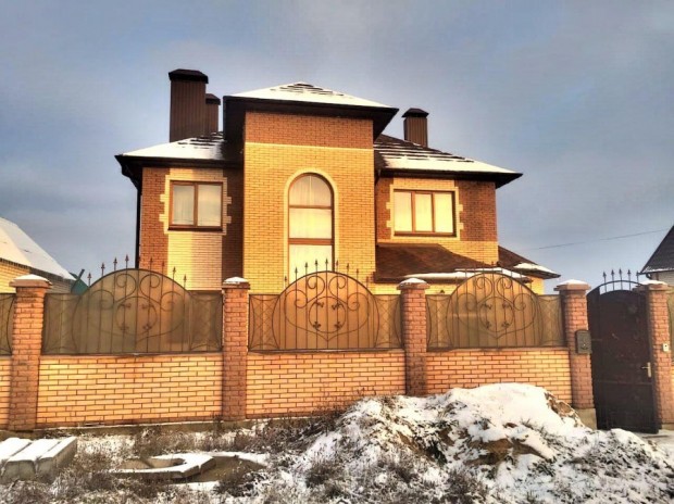 Фотография 6 - Жилой ДОМ 250 м2 из КЕРАМОБЛОКА с МЕБЕЛЬЮ,ГАРАЖОМ и ГОСТЕВЫМ ДОМОМ в Таврово-4