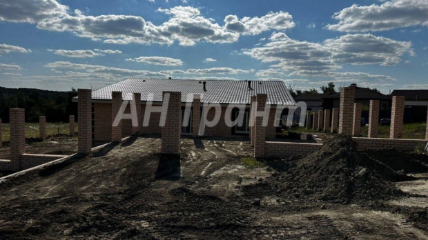 Фотография 28 - Дизайнерский новый 5-комнатный  ДОМ 200 м2 с стильной  отделкой в п. Комсомольский