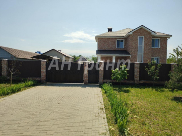 Фотография 4 - Благоустроенный ЖИЛОЙ 5-ком КОТТЕДЖ 230 м2 с МЕБЕЛЬЮ. ГАРАЖОМ и САДОМ в Новосадовый 16/1