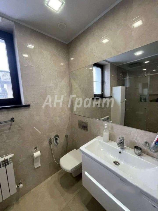 Фотография 22 - Благоустроенный ЖИЛОЙ 5-ком КОТТЕДЖ 230 м2 с МЕБЕЛЬЮ. ГАРАЖОМ и САДОМ в Новосадовый 16/1