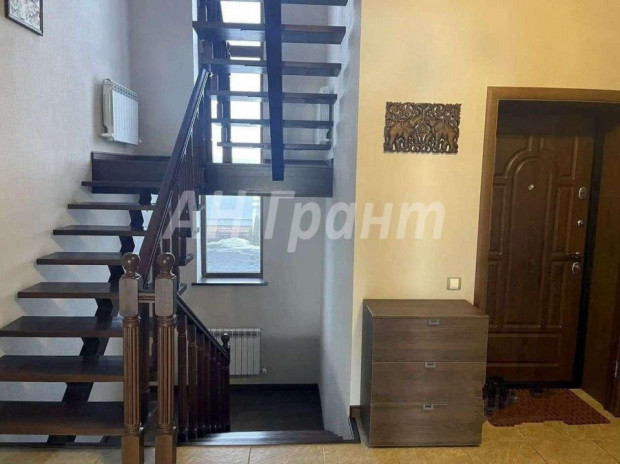 Фотография 27 - Благоустроенный ЖИЛОЙ 5-ком КОТТЕДЖ 230 м2 с МЕБЕЛЬЮ. ГАРАЖОМ и САДОМ в Новосадовый 16/1