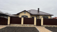 Фото продам новый дом 130м2 с полным ремонтом расположенный в мкр. таврово-1