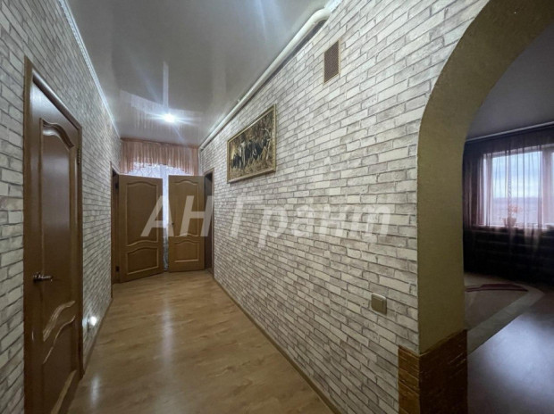 Фотография 40 - Жилой 6-ком КОТТЕДЖ 200 м2 с ГАРАЖОМ ,БАНЕЙ и ГОСТЕВЫМ ДОМОМ в СТРЕЛЕЦКОЕ-23а