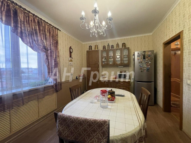 Фотография 35 - Жилой 6-ком КОТТЕДЖ 200 м2 с ГАРАЖОМ ,БАНЕЙ и ГОСТЕВЫМ ДОМОМ в СТРЕЛЕЦКОЕ-23а