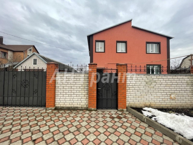 Фотография 2 - Жилой 6-ком КОТТЕДЖ 200 м2 с ГАРАЖОМ ,БАНЕЙ и ГОСТЕВЫМ ДОМОМ в СТРЕЛЕЦКОЕ-23а