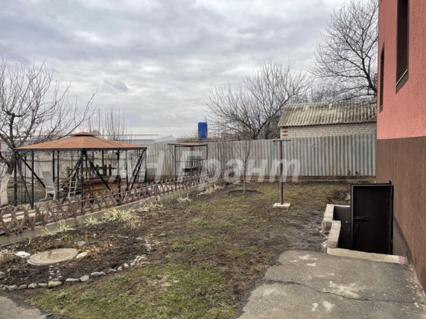 Фотография 7 - Жилой 6-ком КОТТЕДЖ 200 м2 с ГАРАЖОМ ,БАНЕЙ и ГОСТЕВЫМ ДОМОМ в СТРЕЛЕЦКОЕ-23а