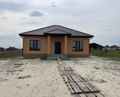 Продам новый дом 105м2 с чистовой отделкой в п. Шагаровка, мкр. Дальний