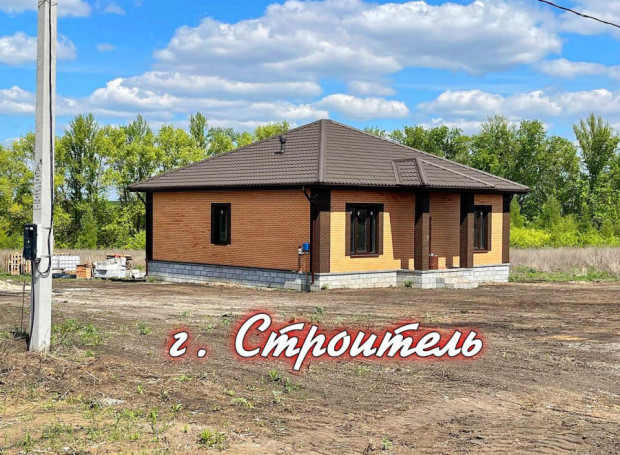 Фотография 1 - Новый кирпичный 4х-комнатный дом в мкр. Крапивенский г. Строитель, РЯДОМ ЛЕС