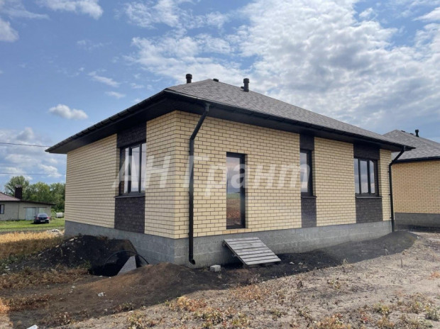Фотография 4 - Кирпичный  4х-комнатный коттедж  под отделку в Стрелецкое-72