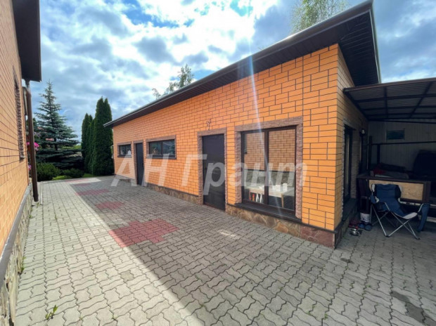 Фотография 17 - Жилой КИРПИЧНЫЙ 4х-комнатный КОТТЕДЖ 156 м2 с ГАРАЖОМ, БАНЕЙ, ЛЕТНЕЙ КУХНЕЙ и САДОМ в ДУБОВОЕ