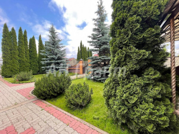 Фотография 8 - Жилой КИРПИЧНЫЙ 4х-комнатный КОТТЕДЖ 156 м2 с ГАРАЖОМ, БАНЕЙ, ЛЕТНЕЙ КУХНЕЙ и САДОМ в ДУБОВОЕ